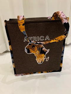 https://cdn.shopify.com/s/files/1/0629/8622/3681/files/African_Print_Bags_1.jpg?v=1752019330
