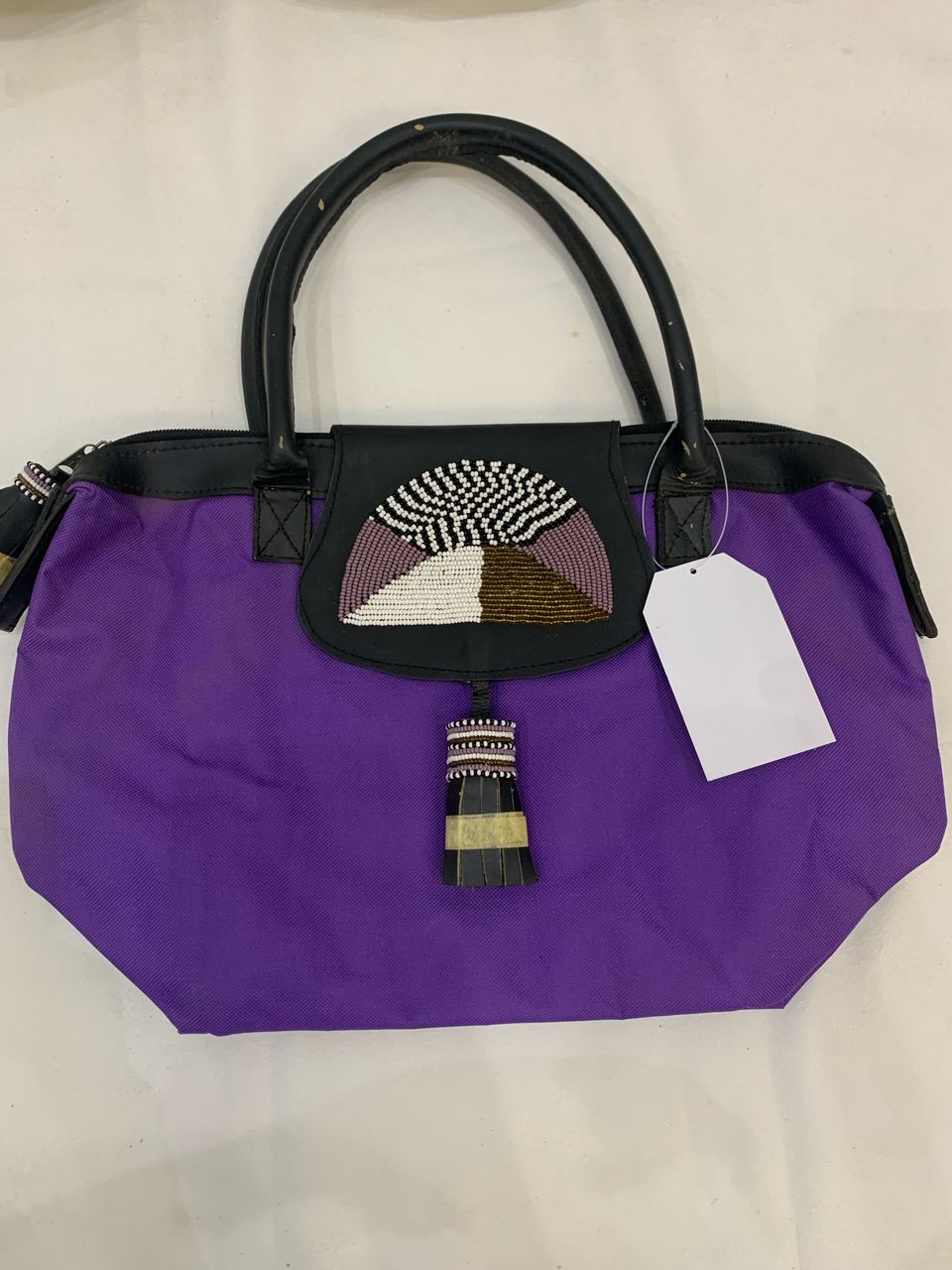 https://cdn.shopify.com/s/files/1/0629/8622/3681/files/Katchy_style_bags_1.jpg?v=1748811381