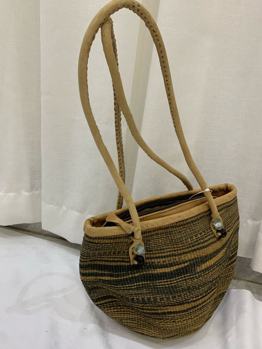 https://cdn.shopify.com/s/files/1/0629/8622/3681/files/Sesil_Bags_L.jpg?v=1748807405